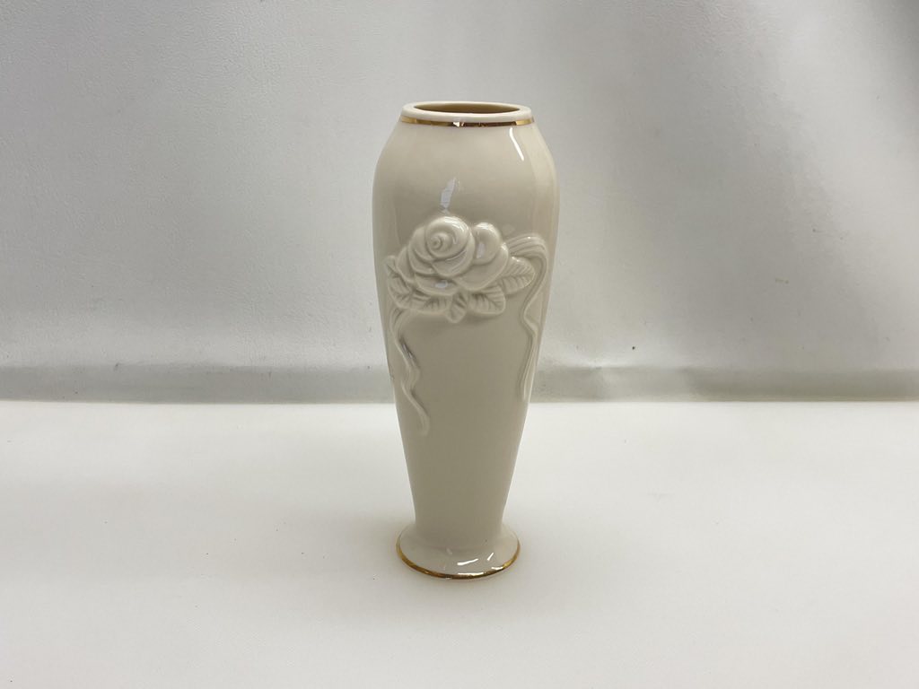 Original photo showing vase before cleanup