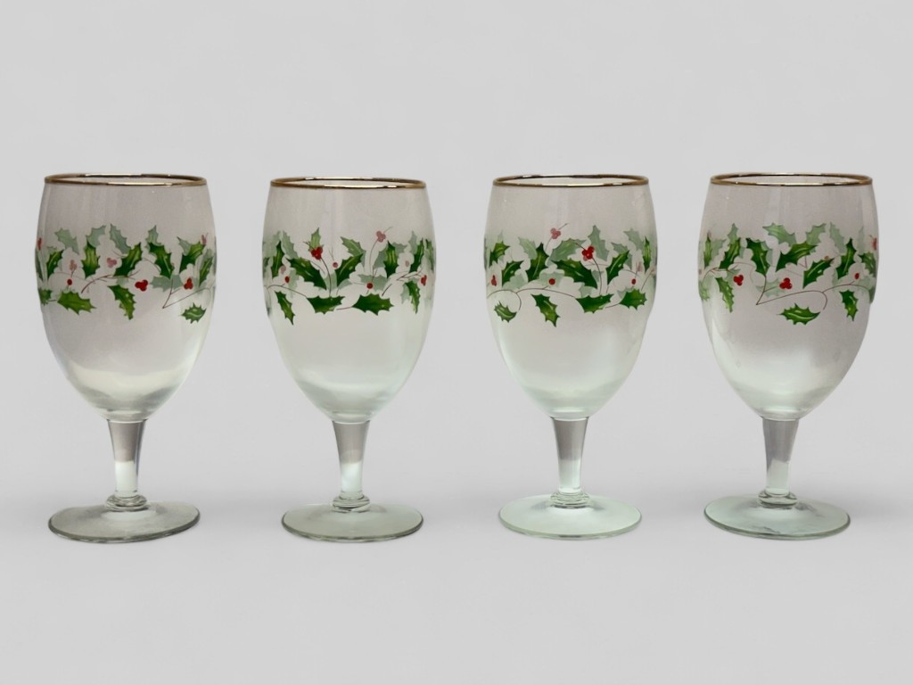 Holiday glasses comparison example